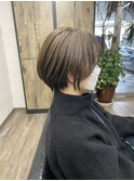 ショートヘア×アッシュベージュ×イルミナカラー