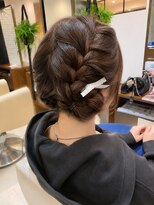 ラメール アヴェダ 西武秋田店(La Melu AVEDA)&nbsp;ふんわりほぐした編み込みアレンジ