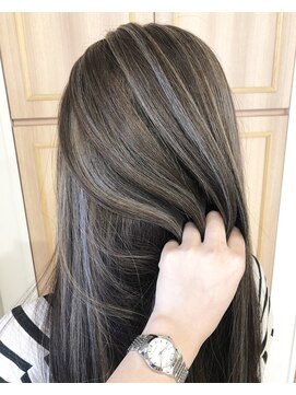 モモ(MOMO) シルバーハイライト