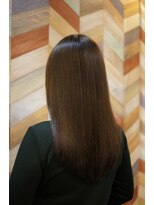 トレフル(trefle) TOKIOハイパーインカラミで、サラ艶ロング