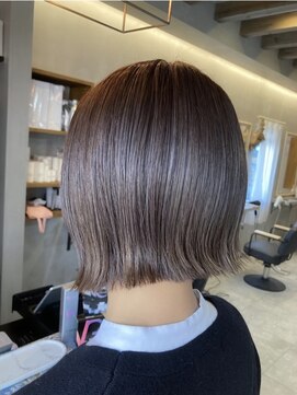 プリームヘアーホワイト(Pleame hair WHITE) ミニボブ