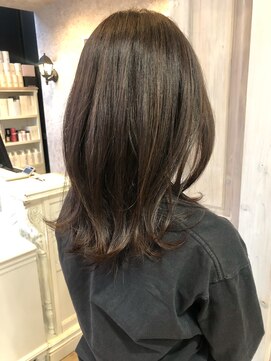 キャアリー(Caary) 福山美容室caary似合わせカット　外はねセミロング