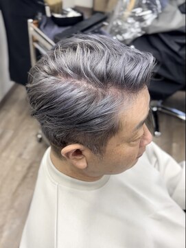 ヴィフ 大船(VIF) メンズ白髪活かし/白髪ぼかし/ダブルカラー/大船駅/大船鎌倉湘南