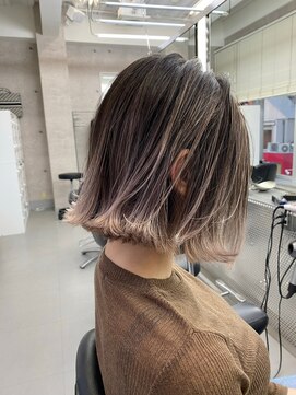 イキ 表参道(iki omotesando) モード/無造作ウェーブ/大人ガーリー[表参道駅]