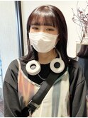 毛利/ミディアム 外ハネ 暖色カラー くすみ ナチュラルレッド