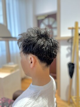 スピカ(Spica) ツーブロックモヒカンスタイル(ツイストスパイラルパーマ)