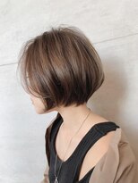 ヘアアンドアイラッシュ ココアンジェ くりえいと宗像店(Coco Ange)&nbsp;丸みショートボブ　ペールベージュ