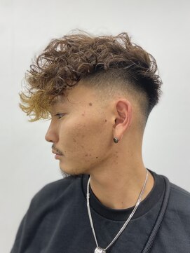 ヒロギンザ 大阪本店(HIRO GINZA) スぺインカール×スキンフェード