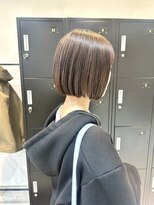 ニュート(Neut )&nbsp;ベージュカラーぷつんボブ切りっぱなしボブ