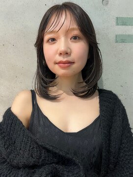 キャロルガーデンズ ボコカ 表参道(Carroll Gardens bococa) ミディアムヘア×顔まわりカット