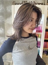 【フォルムバランスカット】フォルムとはフランス語で形という意味の言葉で、ヘアスタイルの形という意味