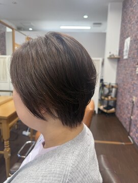 ヘアルーム ウキ さっぱりショートヘア