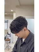 センターパート×ニュアンスパーマ