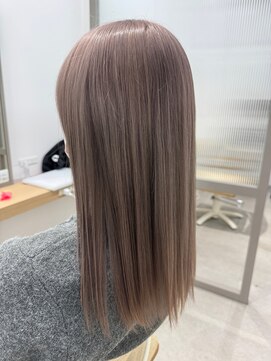 モリオフロムロンドン 大宮店(morio from London) 透明感ミルクティーグレージュ【かほ】