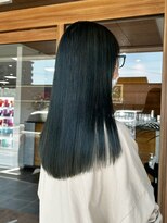 ビーグレイス シモエド店&nbsp;艶々ロングスタイル×20代グリーンカラー