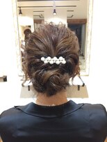 ティアラ 桜木町(TIARA) ルーズアップシニヨン☆アレンジ