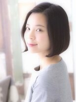 アイビー(Ivy) 髪質改善ストレートで自然に収まる前下がりボブ