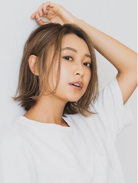 ナルム(naluM) ハイライトボブ