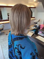 マーリャヘアー(mallia hair) くびれ外ハネミディアム