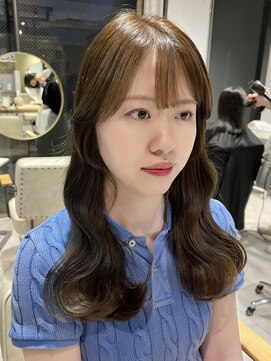 ティア(Tia.) (韓国風/くびれヘア/縮毛矯正/前髪/韓国レイヤー/小顔)