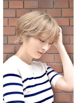 ウィローズ(WILLOW'S) 大人可愛い20代30代40代黒髪前下がりショートボブ丸みショート◎