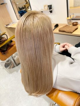 ブライト 関目(Breit) 【ミルクティーベージュ】