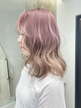 ソル 栄矢場町(SOL) ウェーブミディアムピンクカラーエンドカラールーツカラー