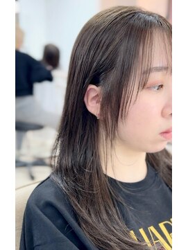 エメヘアデザイン ルイス(Aimer Hair Design Lewis) 小顔効果の顔まわりレイヤーカット/弘前市