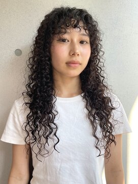 遊人セントラル(CENTRAL) ロングスパイラルパーマ×根本しっかり