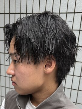 ウィル バイ ブラウン(Vir by Brown) 緩めな縦巻きスパイラルパーマ