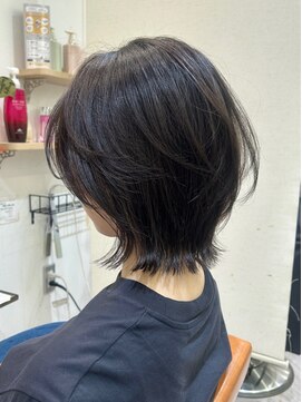 ココ(co.co.) 秋冬大人気組み合わせ!艶感オリーブ×柔らかくびれミディアム