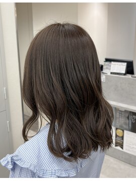 【NaVI/伊藤】20代30代/明るめオリーブベージュ