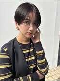 暗髪が似合う大人ハンサムショートヘア