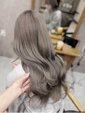 コローレ(Colore) ブリーチ2回 シルバーグレージュ