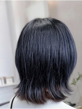 ヘアーフォーカス インナーカラーボブ