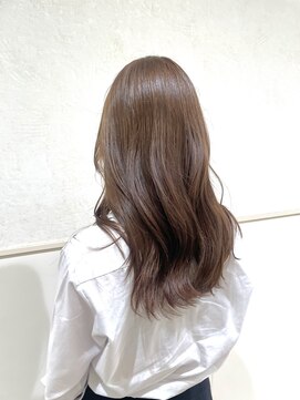 リーナ ビューティガーデン(LiNA BeautyGarden) 透明感のあるベージュカラー