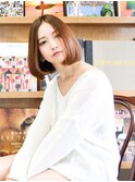コクピンクブラウンシンプル前下がりセンターパート前髪なしボブ