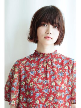 トリッカ 代官山(tricca) 小顔シンプル切りっぱなしボブ《tricca代官山》