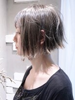 ロリム(RorriM)&nbsp;外ハネボブ　パールベージュ　ダブルカラー　ケアブリーチ