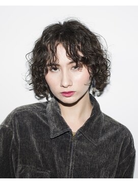 ジュリエッタ(giulietta) 無造作しっかりウェーブ×ダークトーン