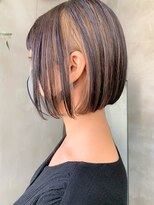 テトヘアー(teto hair)&nbsp;スリークボブ、前下がり、インナーカラー、ローライト