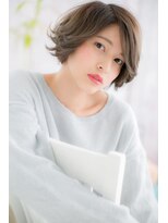 ミック ヘアアンドメイク アップ 駒込店(miq Hair&Make up)&nbsp;クール＆リラクシーなオリーブアッシュ前下がりボブ