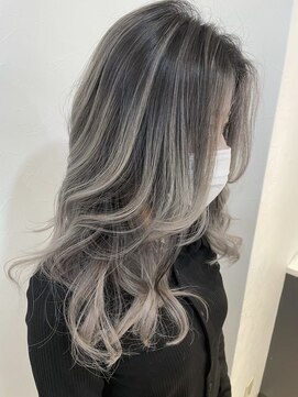 ノイズ オオサカ(NOISM) ホワイトベージュグラデーションカラー