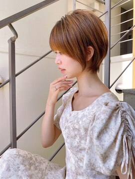 ロンド ストラーダ 心斎橋(Lond strada) ショートグレージュカラーボブウルフココアベージュ