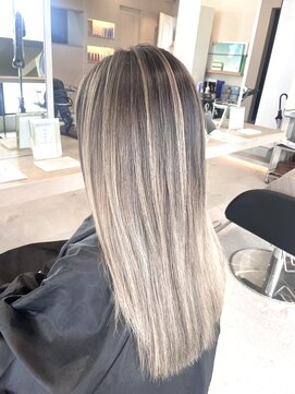 リア 近鉄八尾店(Lia) バレイヤージュ