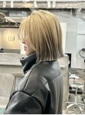 モードな切りっぱなしボブ