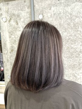 アヤラグランスパ 船橋店(AyaLA GRAN SPA) 【黒田 愛梨】 ハイライト×シルバー