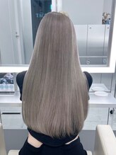 テイス 新宿(TACE) ミルクティーグレージュ[ネビージュ/黒髪/小顔/新宿]