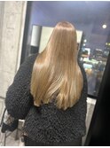 ベージュカラー