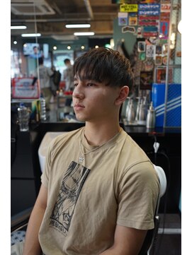 タイト スワッグ バーバーワークス(TIGHT SWAG BARBERWORKS) テーパーフェード×マッシュ